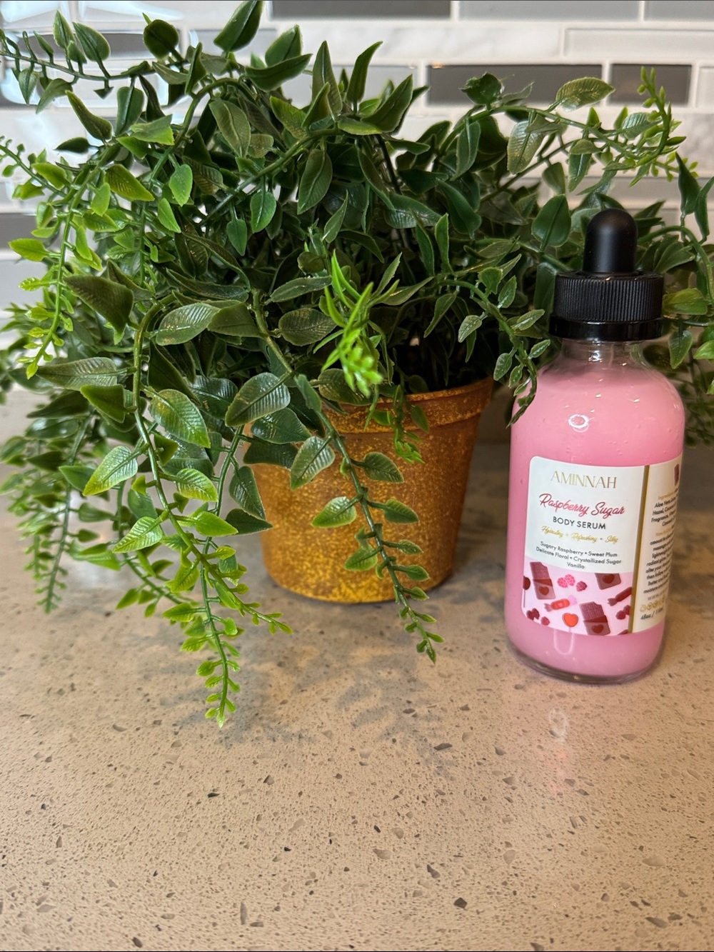 AMINNAH - RASPBERRY SUGAR BODY SERUM